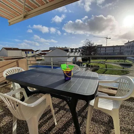 Lejlighed 3 Pieces Avec Balcon, Piscine Collective Et Parking Proche Ocean A - Fr-1-224c-250