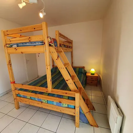 3 Pieces Avec Balcon, Piscine Collective Et Parking Proche Ocean A - Fr-1-224c-250 * Saint-Hilaire-de-Riez